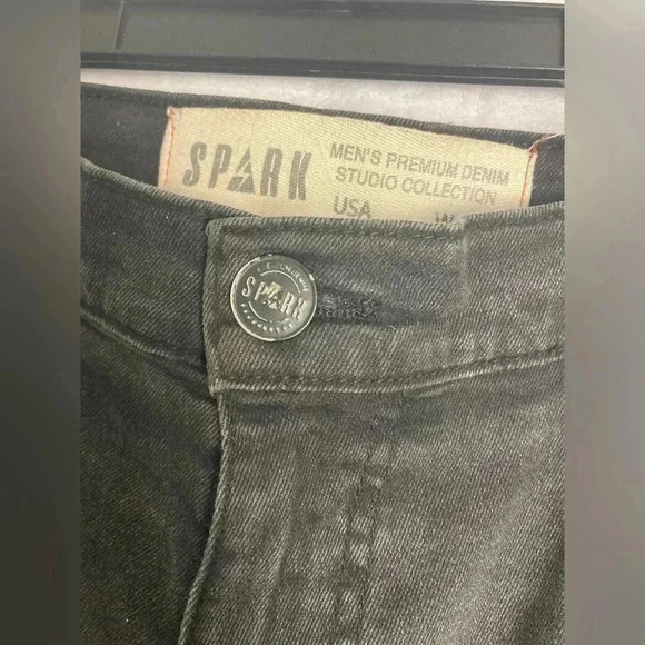 Spark men’s premium denim studio collection shorts size W-40 - Picture 8 of 15